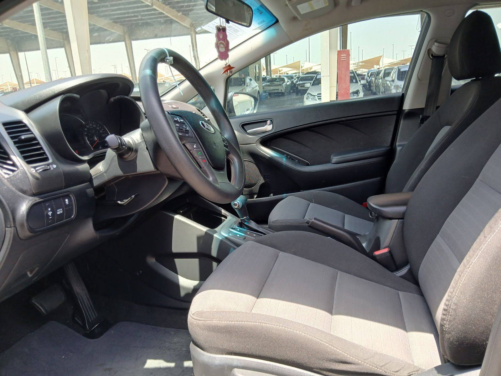 2016 KIA FORTE — 123377 KM — Lot 499572 — Souq - Marhaba Auctions Used Cars - Image 8