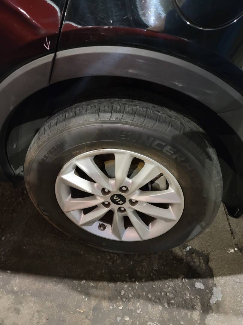 2019 KIA SORENTO — 98800 Miles — Lot 494271 — Main - Marhaba Auctions Used Cars - Image 9