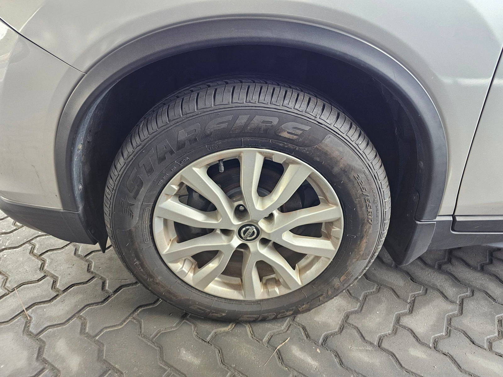2018 NISSAN ROGUE — 115460 Miles — Lot W491954 — Souq - Marhaba Auctions Used Cars - Image 9