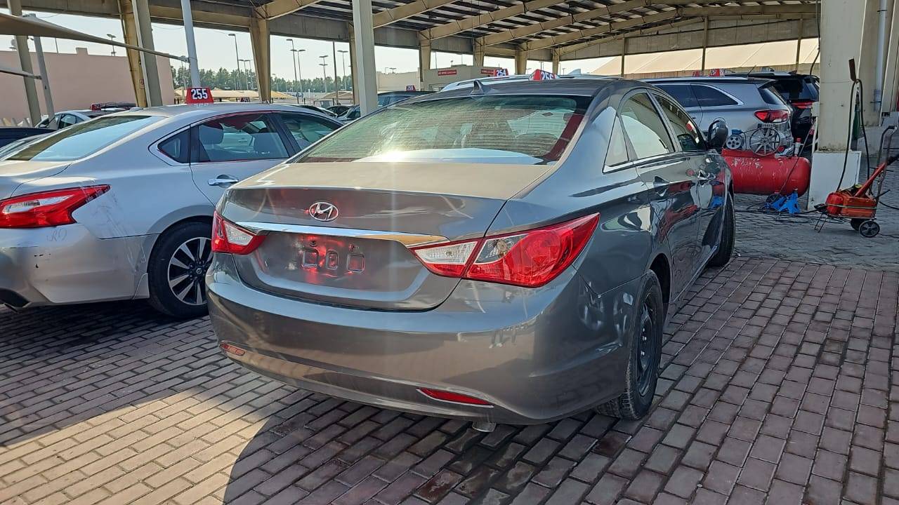 HYUNDAI SONATA 2012 - Marhaba Auction Used Cars - Image 10