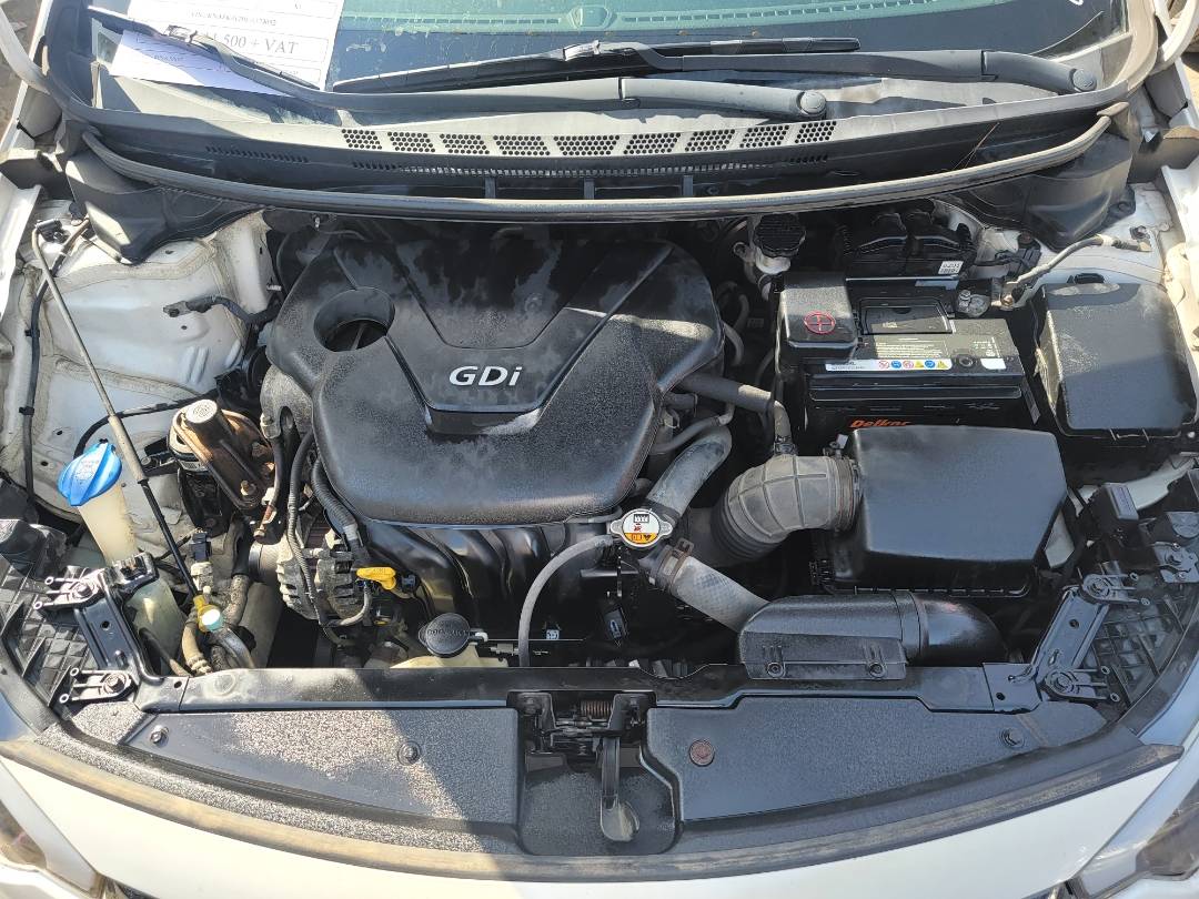 2014 KIA K3 — 238783 KM — Lot 174052 — Main - Marhaba Auctions Used Cars - Image 6