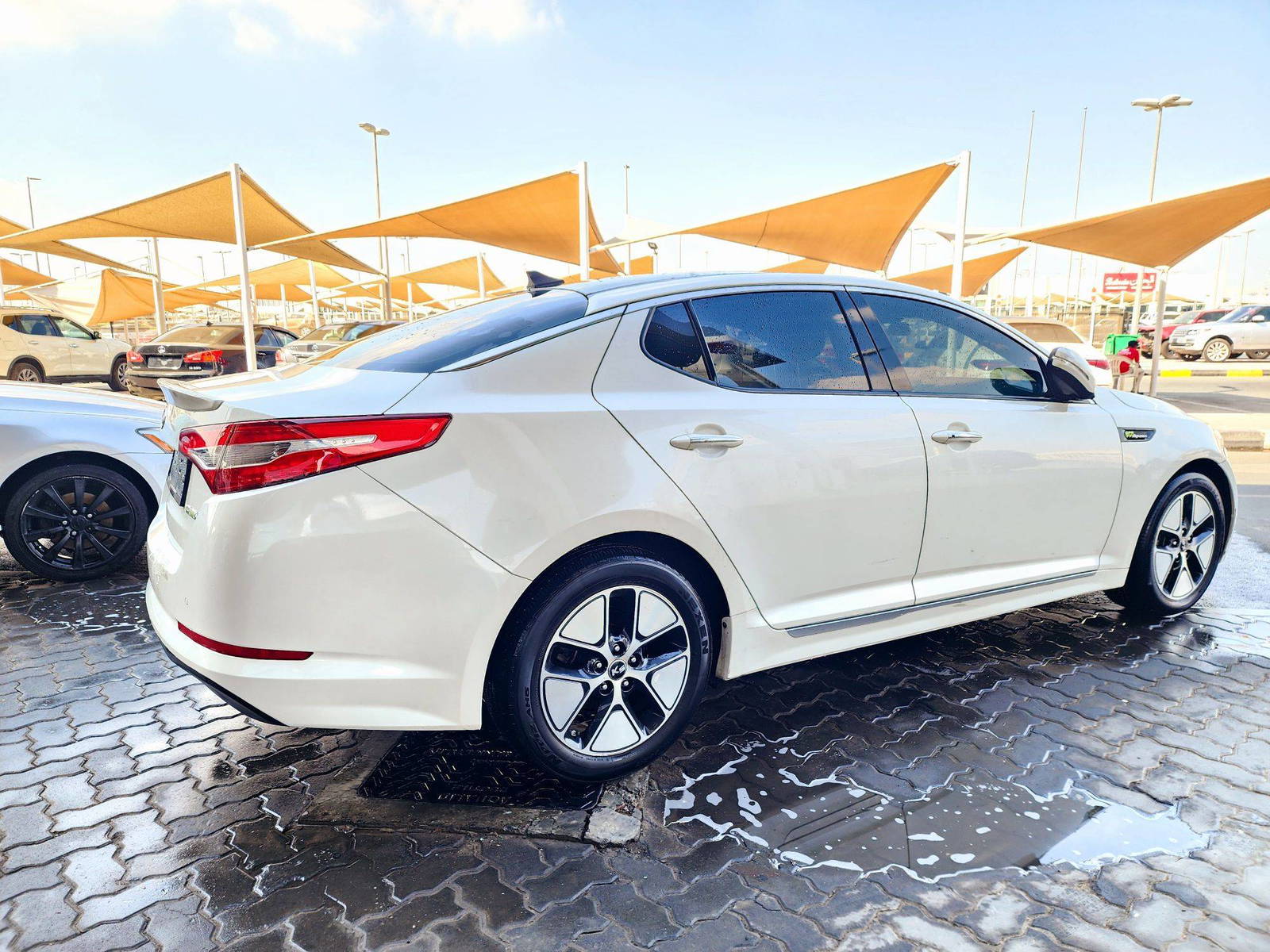 2013 KIA K5 — 150571 KM — Lot 013548 — Souq - Marhaba Auctions Used Cars - Image 4