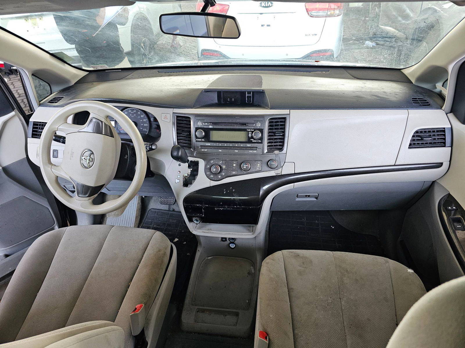 2013 TOYOTA SIENNA — 228661 Miles — Lot 403636 — Souq - Marhaba Auctions Used Cars - Image 7