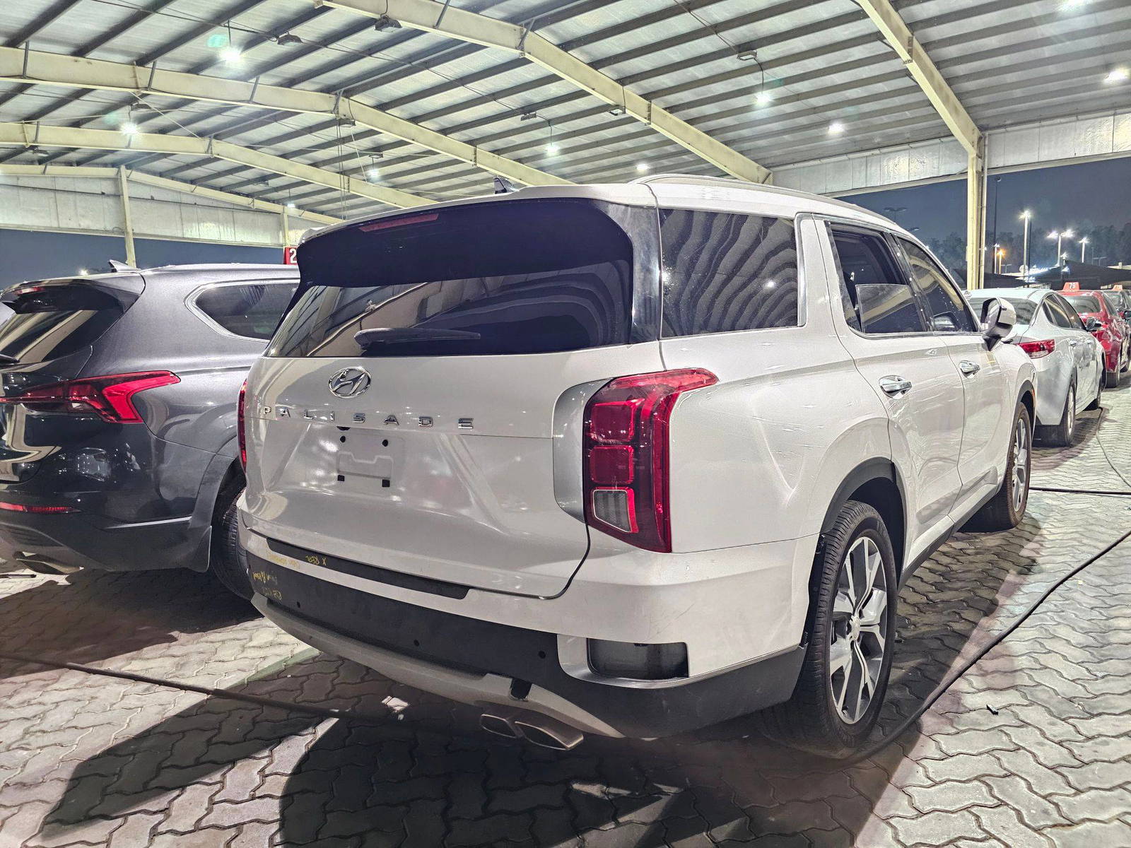 2020 HYUNDAI PALISADE SEL — 62557 Miles — Lot HE9LU031355 — Souq - Marhaba Auctions Used Cars - Image 4