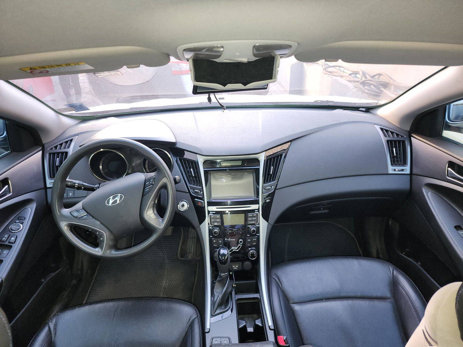 2012 HYUNDAI SONATA — 169252 KM — Lot CA028459 — Al Quoz - Marhaba Auctions Used Cars - Image 8