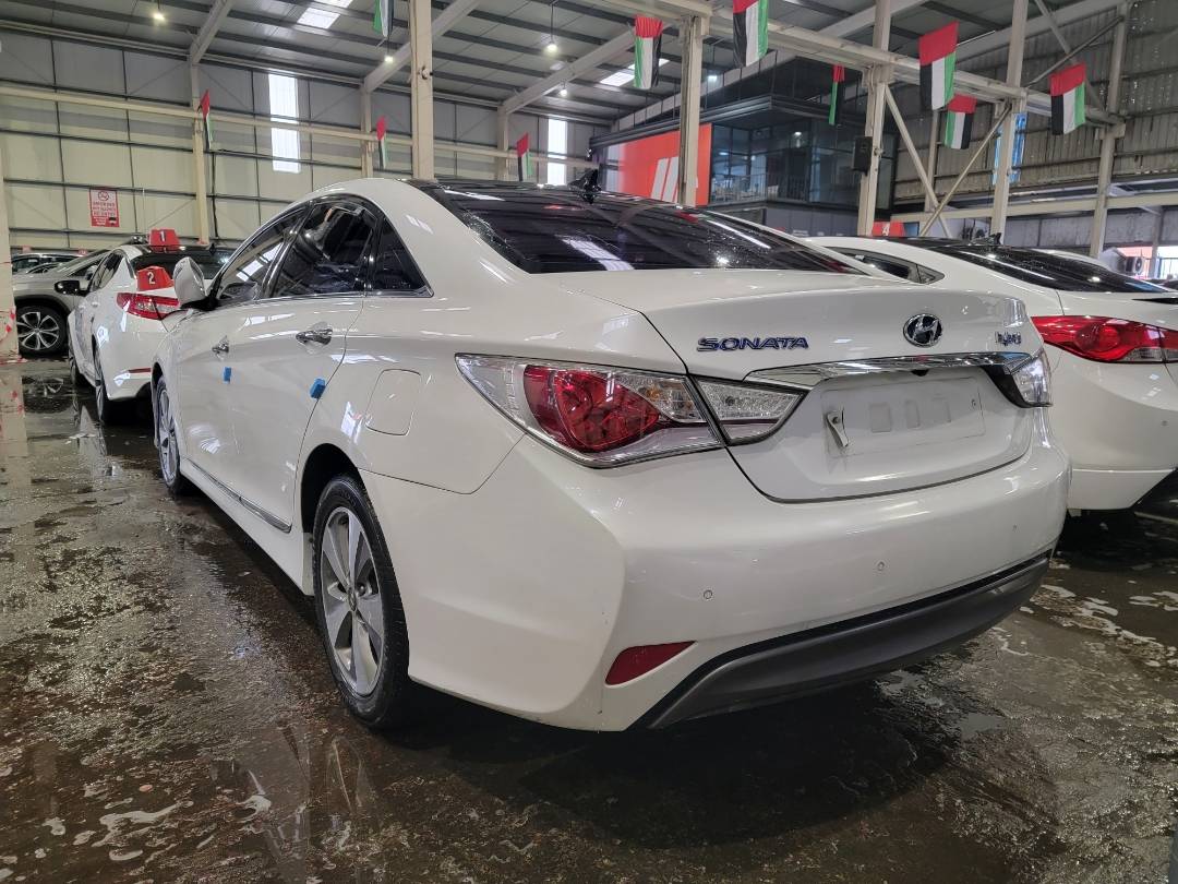 2012 HYUNDAI SONATA — 189810 KM — Lot 018943 — Main - Marhaba Auctions Used Cars - Image 3