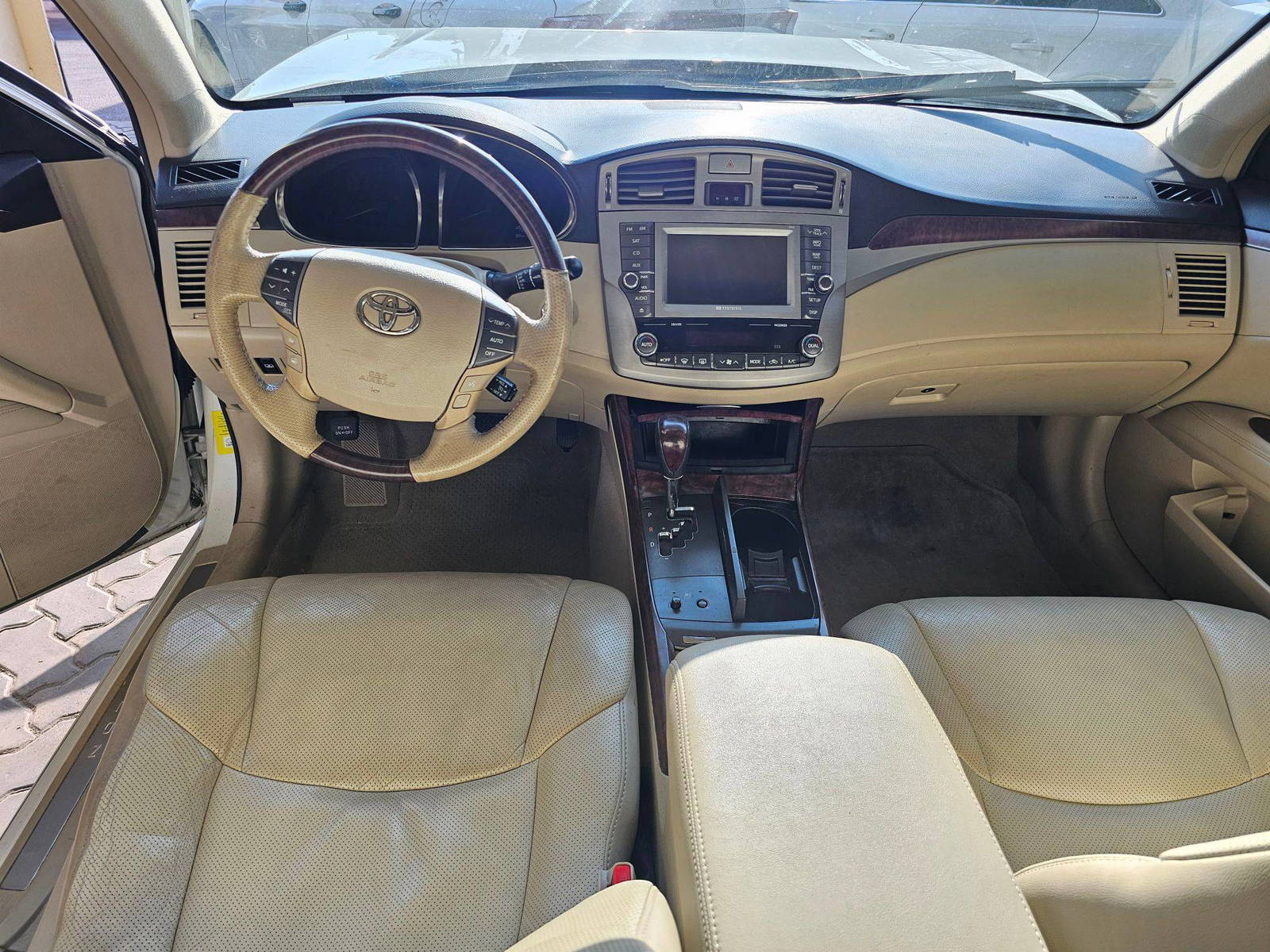 2012 TOYOTA AVALON — 130964 Miles — Lot 69368445 — Souq - Marhaba Auctions Used Cars - Image 8