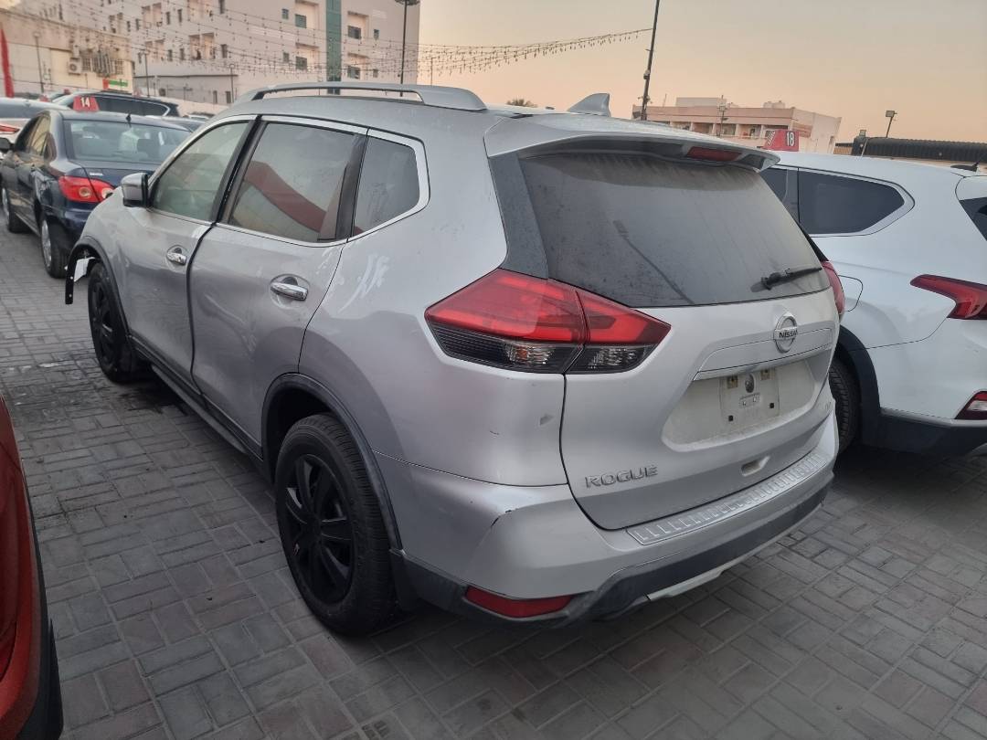 NISSAN ROGUE 2017 - Marhaba Auction Used Cars - Image 5
