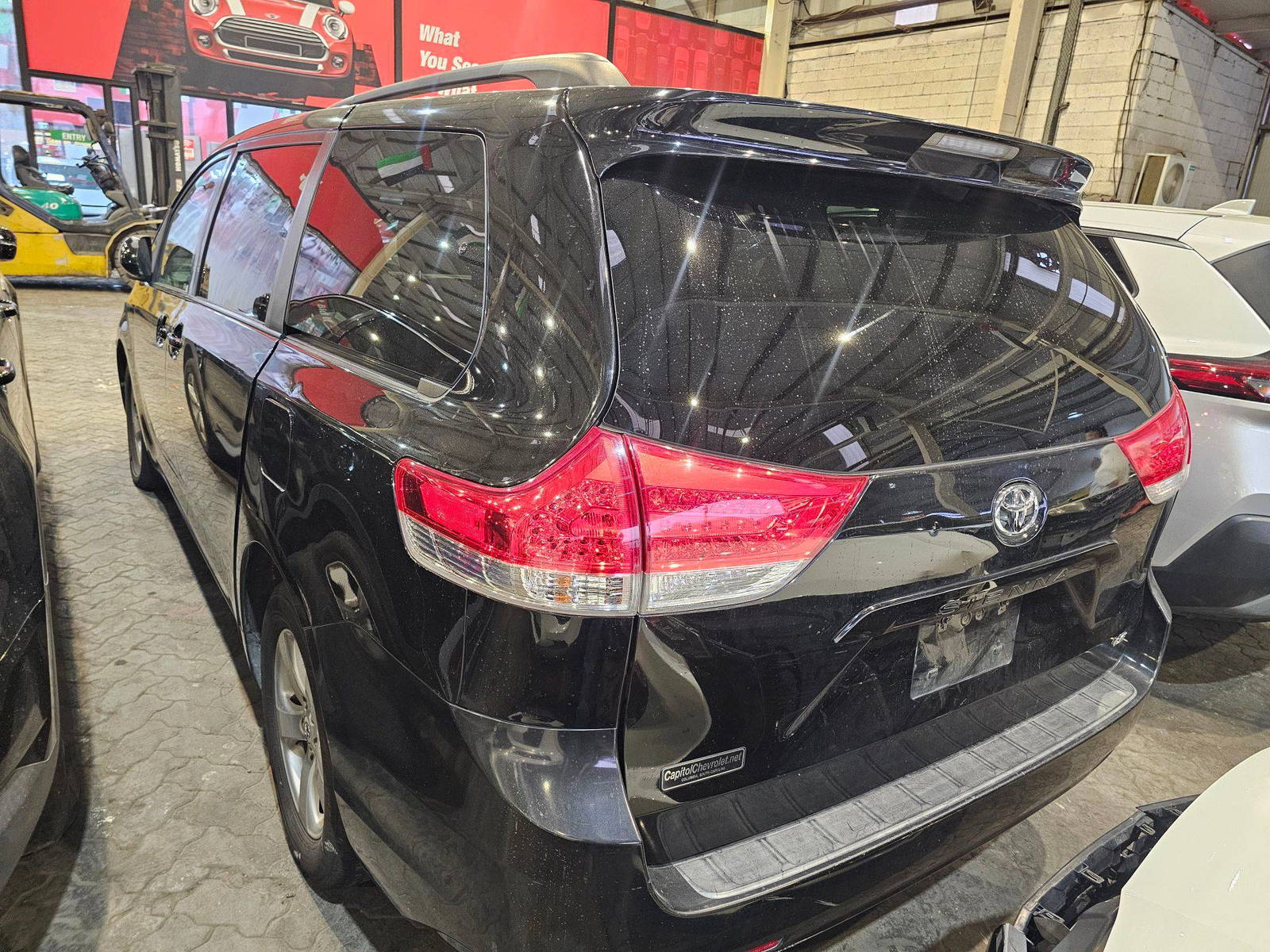 2012 TOYOTA SIENNA — 186940 Miles — Lot 85421455 — Main - Marhaba Auctions Used Cars - Image 5