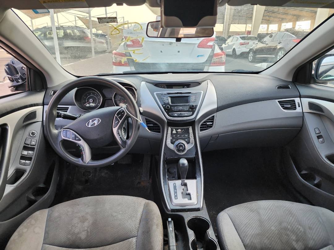 2013 HYUNDAI ELANTRA — 180331 KM — Lot 336360 — Souq - Marhaba Auctions Used Cars - Image 7