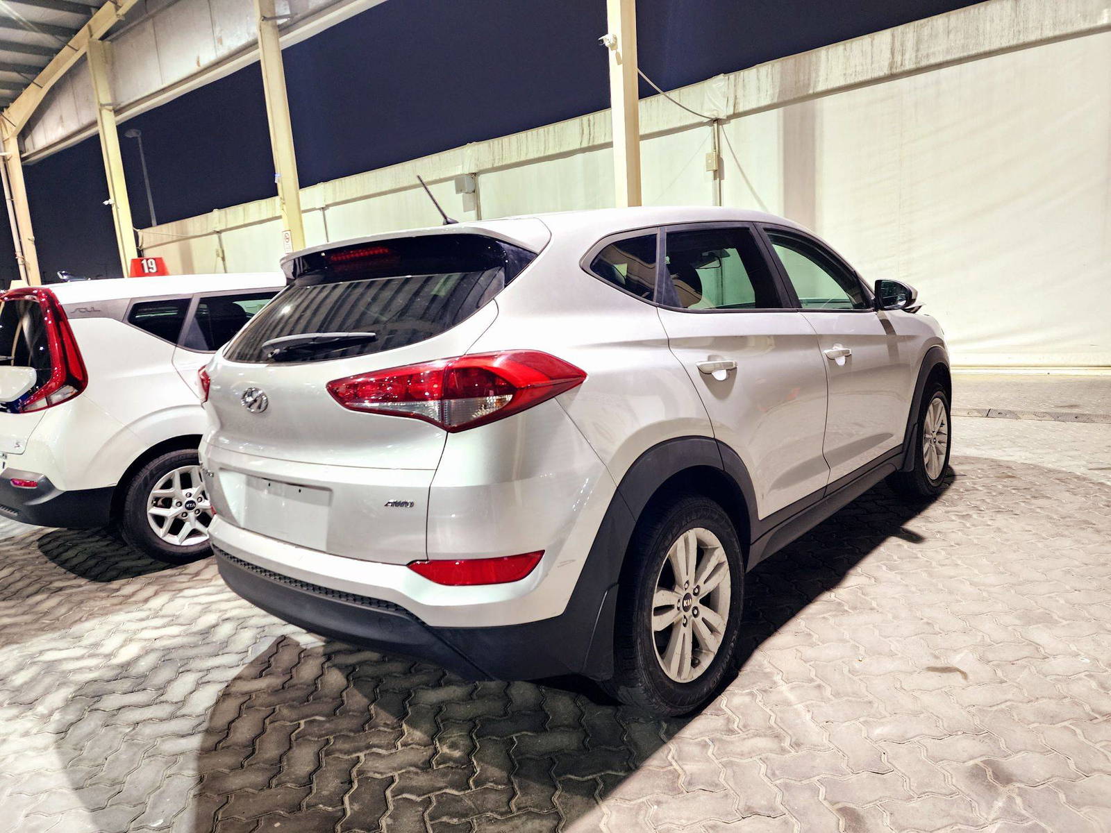 2018 HYUNDAI TUCSON — 195278 Miles — Lot U766822 — Souq - Marhaba Auctions Used Cars - Image 3