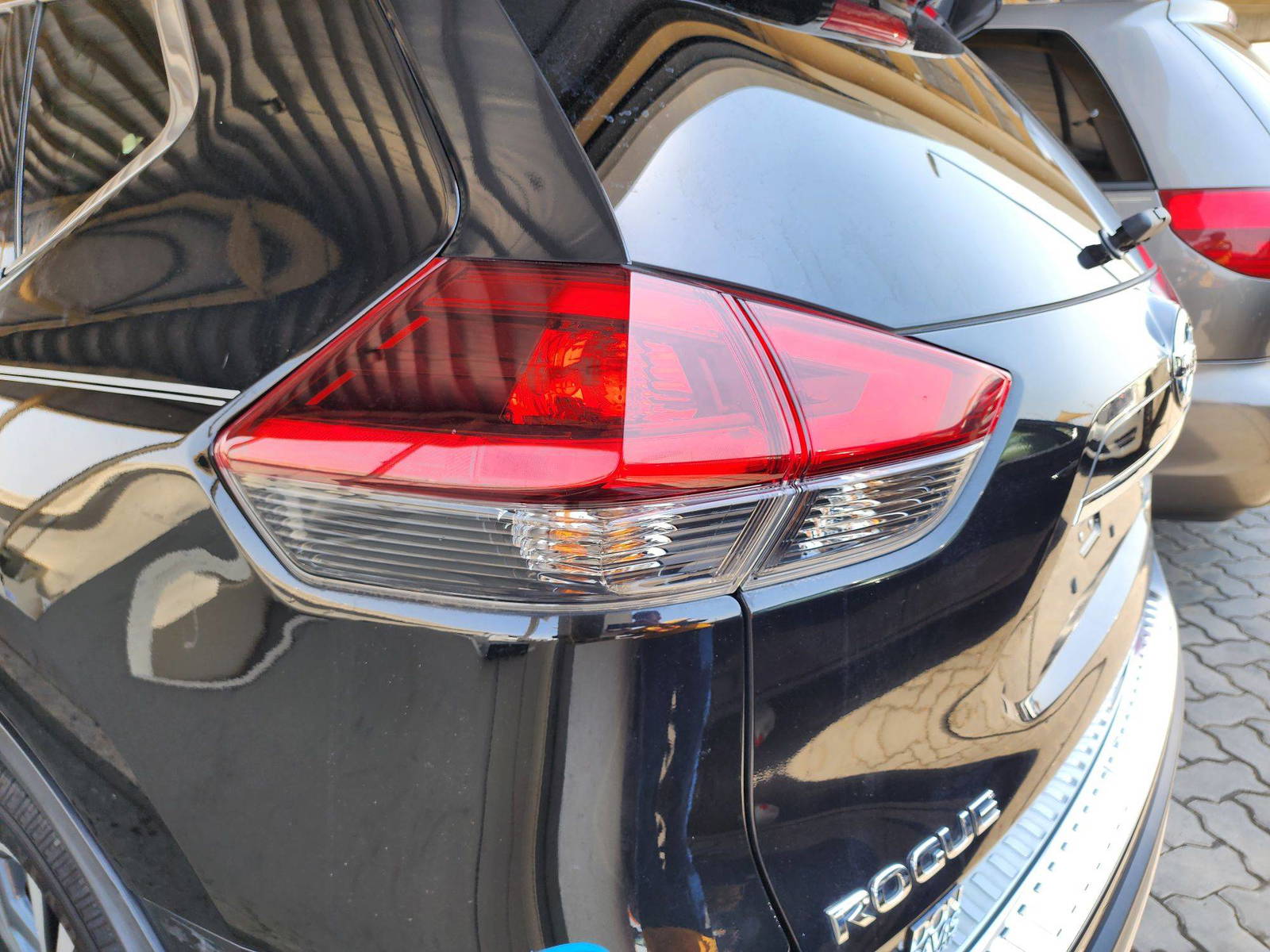 2019 NISSAN ROGUE — 147805 Miles — Lot 80333523 — Main - Marhaba Auctions Used Cars - Image 10