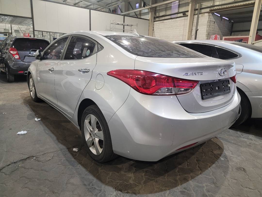 2012 HYUNDAI AVANTE — 175575 KM — Lot 345029 — Main - Marhaba Auctions Used Cars - Image 3