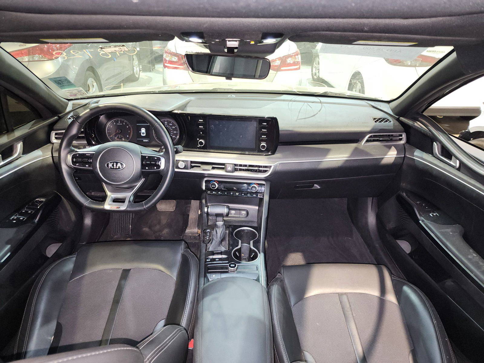 KIA K5 2021 - Marhaba Auction Used Cars - Image 4