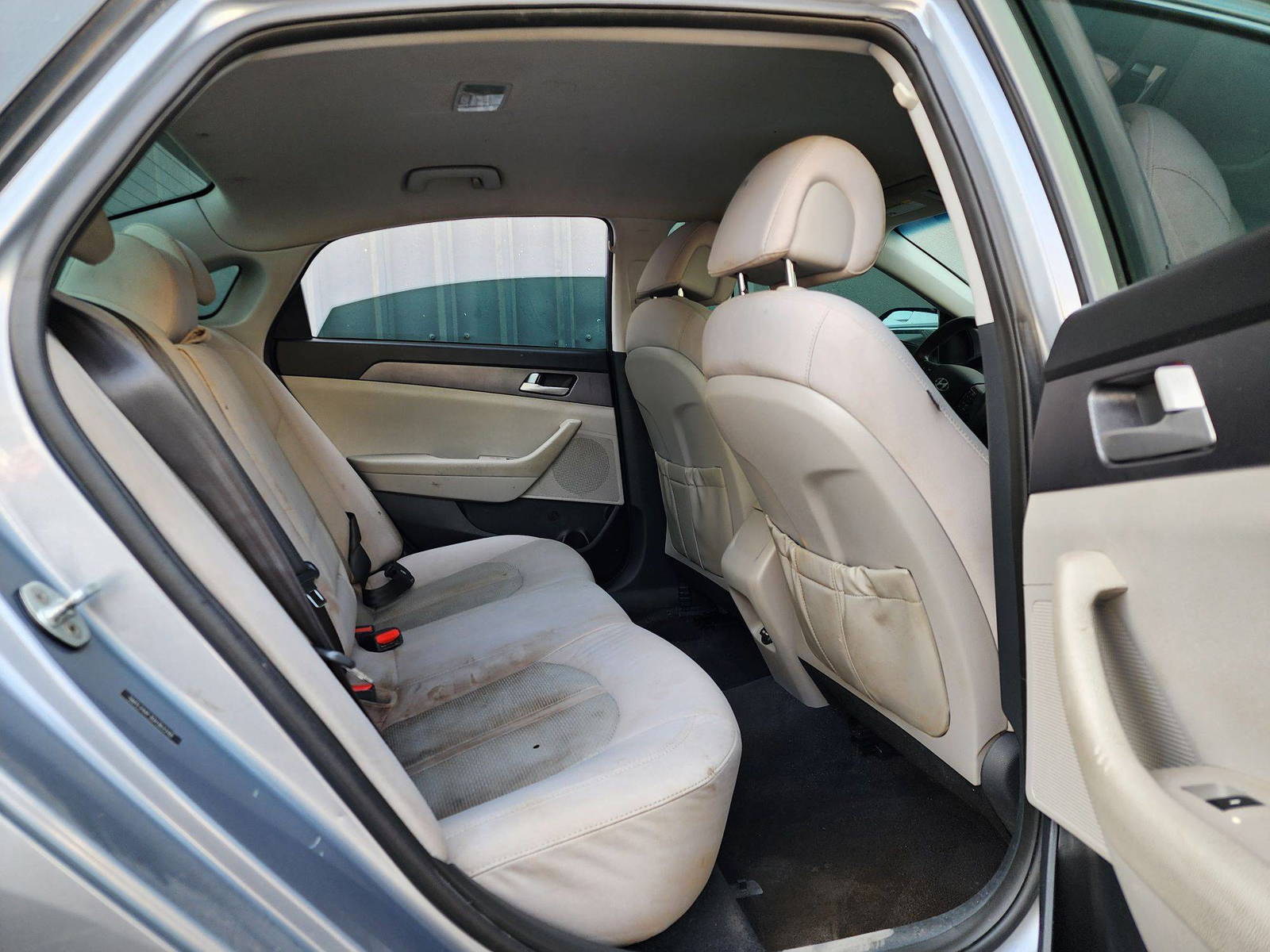 2016 HYUNDAI SONATA — 203042 Miles — Lot 343538 — Al Quoz - Marhaba Auctions Used Cars - Image 7