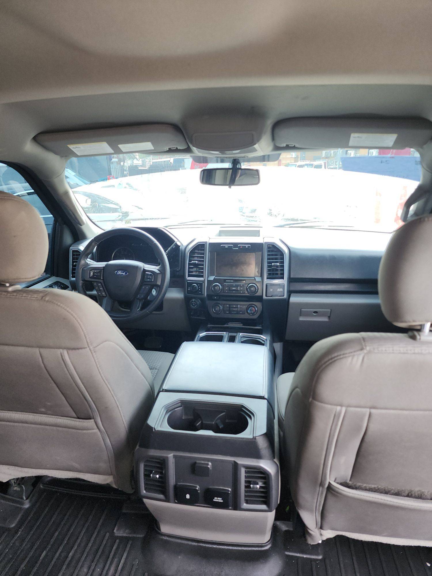 2018 FORD F-150 — 105605 Miles — Lot 00262 — Al Quoz - Marhaba Auctions Used Cars - Image 9