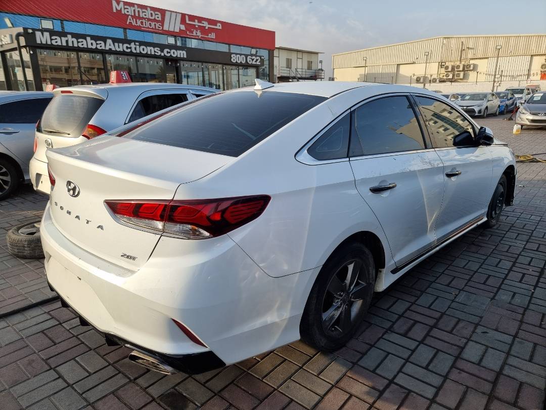 2018 HYUNDAI SONATA — 127787 Miles — Lot 125487 — Ind. 12 - Marhaba Auctions Used Cars - Image 4