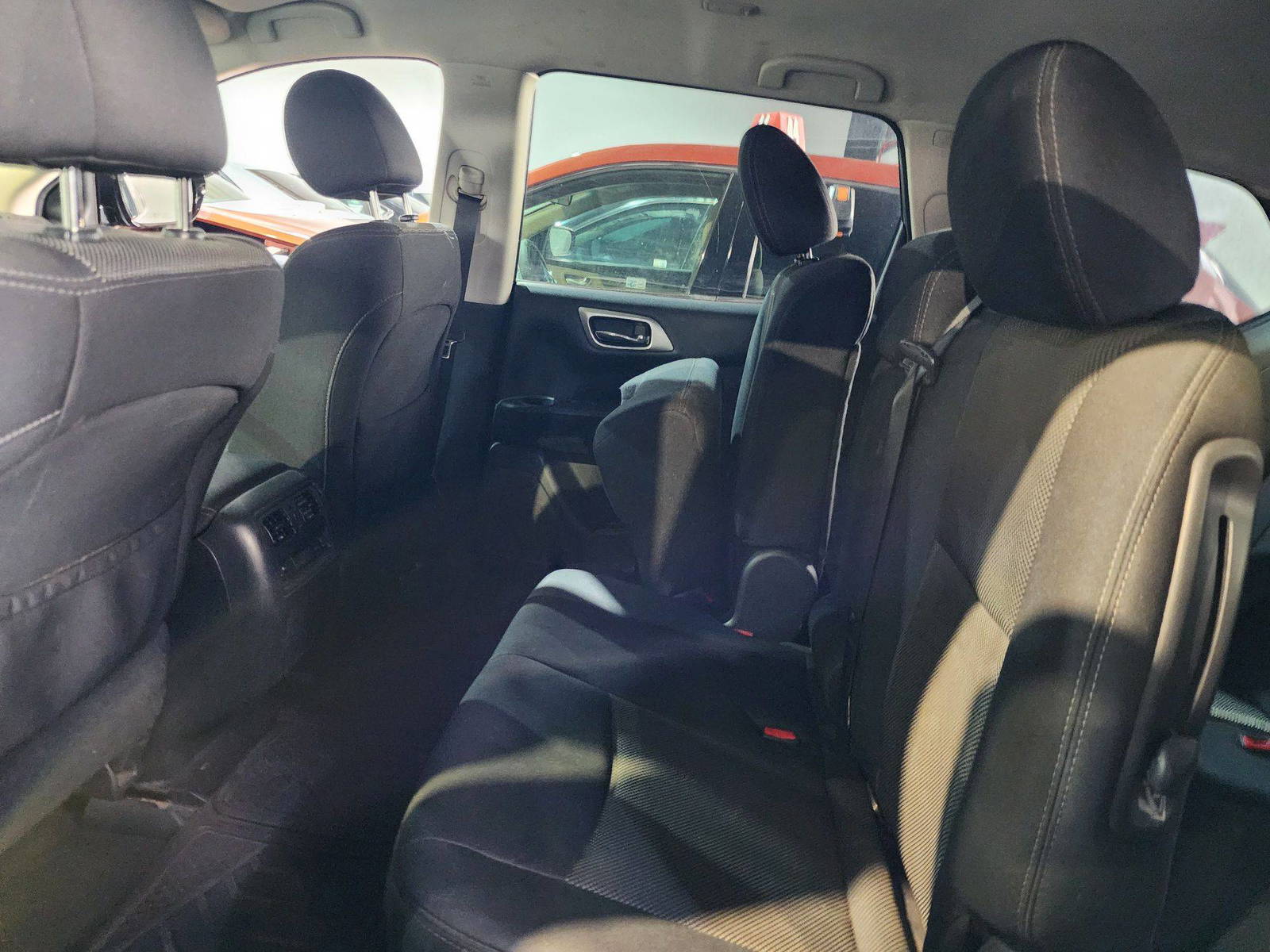 2017 NISSAN PATHFINDER — 158959 Miles — Lot 124587 — Ind. 12 - Marhaba Auctions Used Cars - Image 7