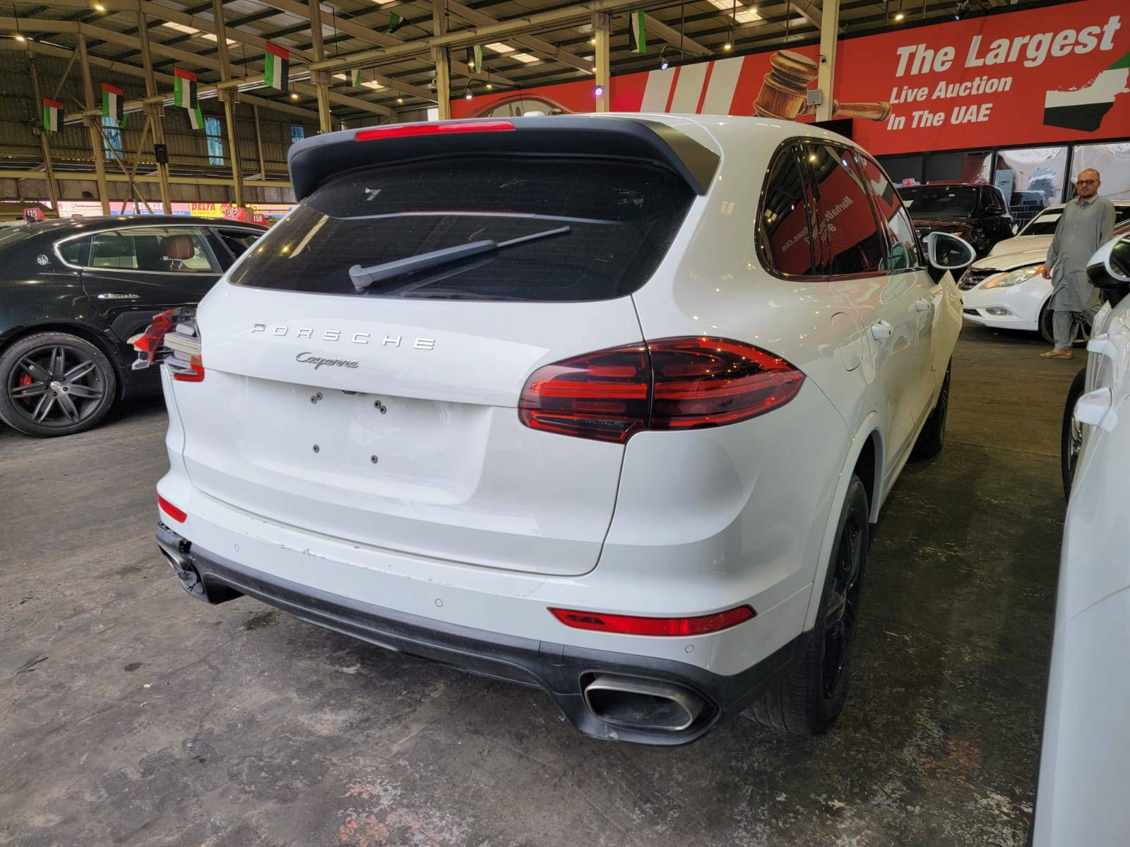 PORSCHE Cayenne 2017 - Marhaba Auction Used Cars - Image 4