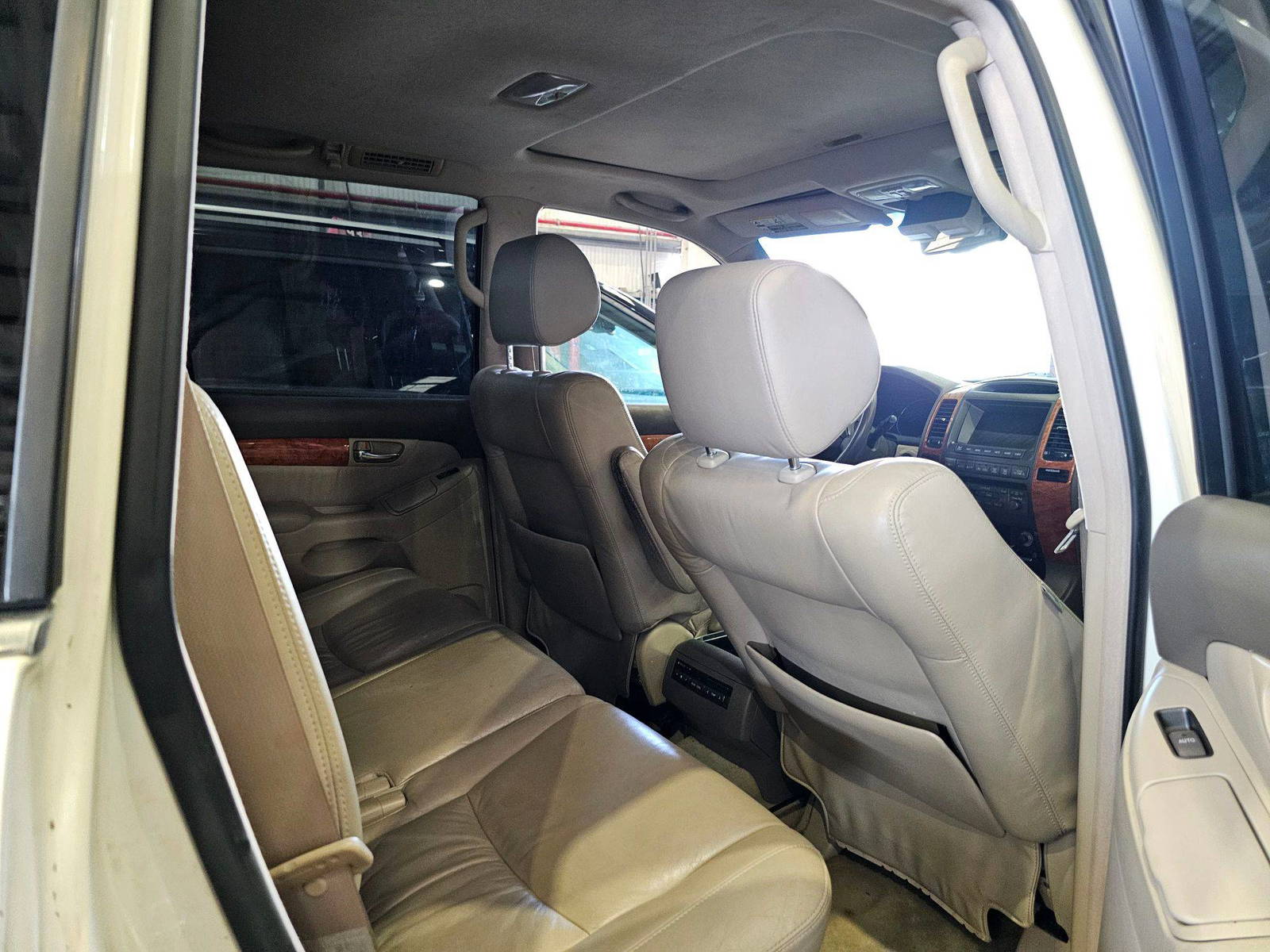 2002 LEXUS GX 470 — 163634 Miles — Lot 48212 — Main - Marhaba Auctions Used Cars - Image 7