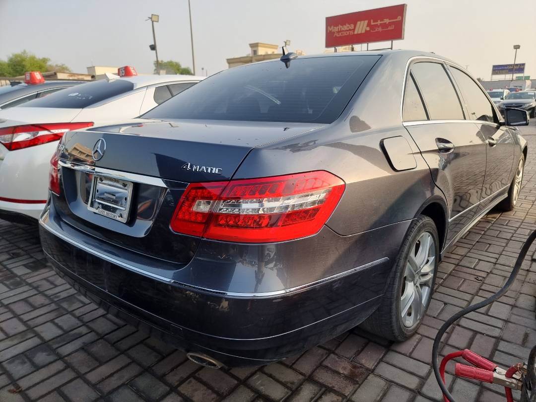 2011 MERCEDES BENZ E 350 — 175983 Miles — Lot 215487 — Ind. 12 - Marhaba Auctions Used Cars - Image 4