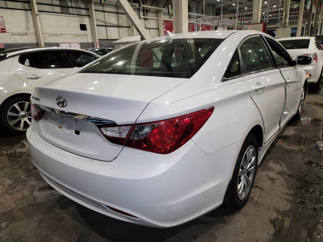 2011 HYUNDAI SONATA — 175130 Miles — Lot 60534043 - Marhaba Auctions Used Cars - Image 4