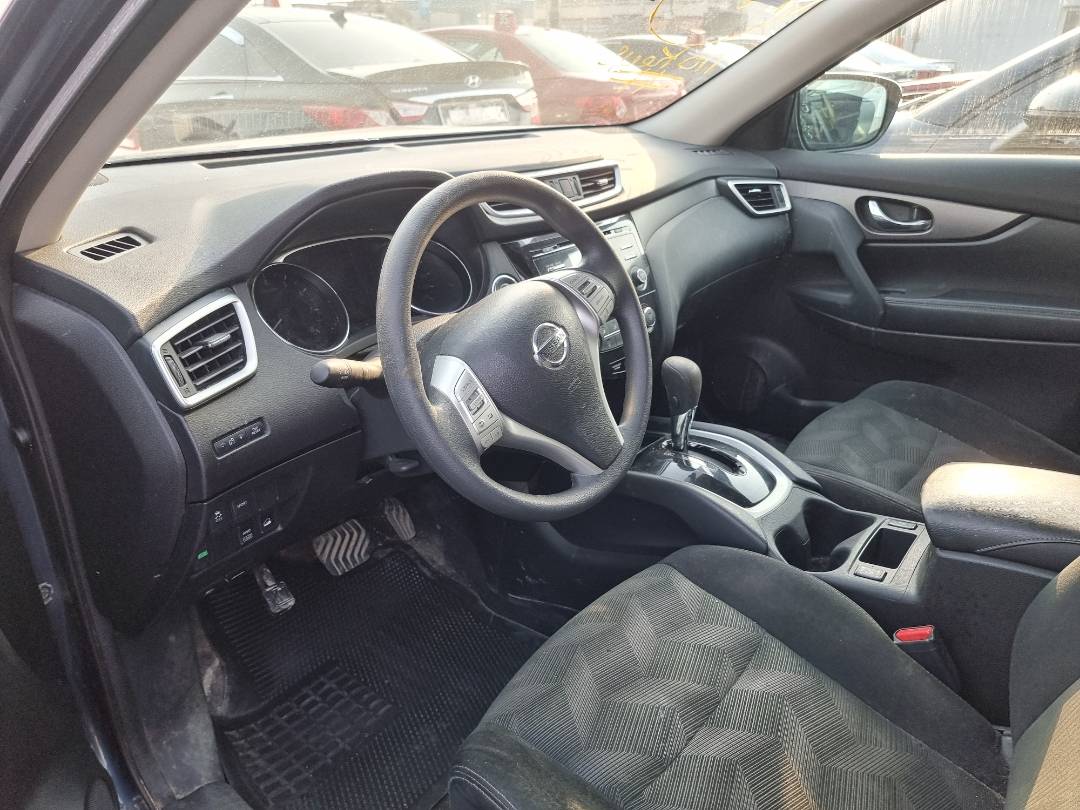 2015 NISSAN ROGUE — 143714 KM — Lot 42015515 — Souq - Marhaba Auctions Used Cars - Image 6