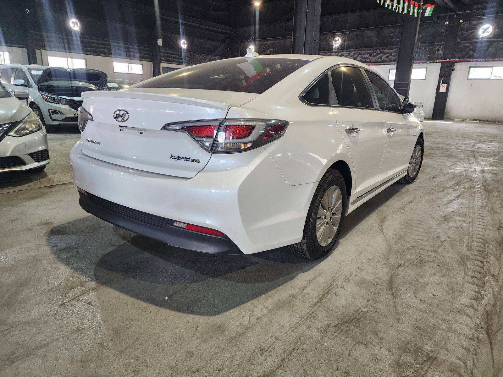 2017 HYUNDAI SONATA — 142300 Miles — Lot 3489283 — Al Quoz - Marhaba Auctions Used Cars - Image 6