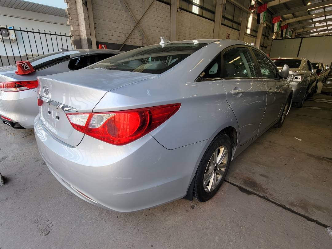 2011 HYUNDAI SONATA — 136980 Miles — Lot 40775619 — Main - Marhaba Auctions Used Cars - Image 3