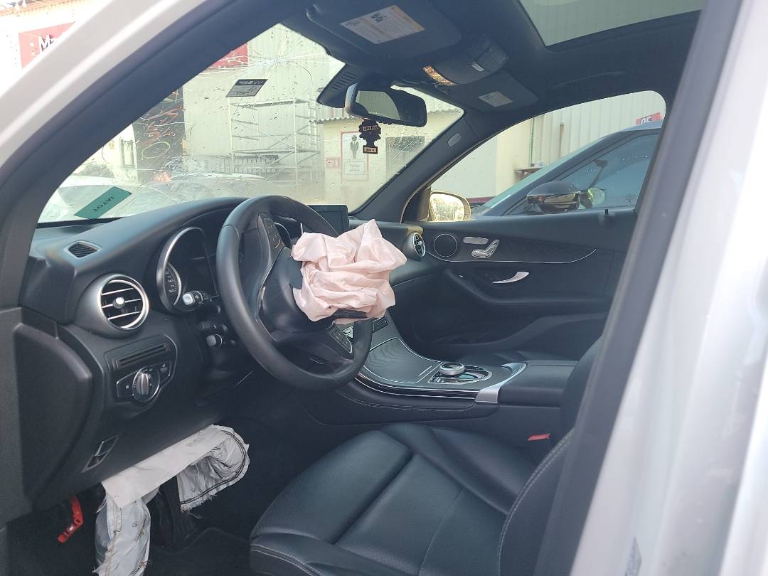 2018 MERCEDES BENZ GLC-300 — 83792 Miles — Lot 39370337 — Main - Marhaba Auctions Used Cars - Image 6