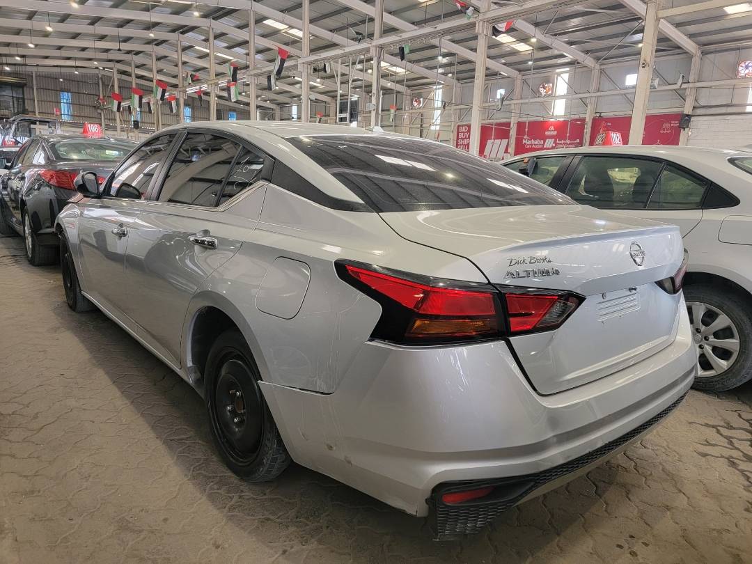 2020 NISSAN ALTIMA — 74282 Miles — Lot C128934 — Main - Marhaba Auctions Used Cars - Image 3