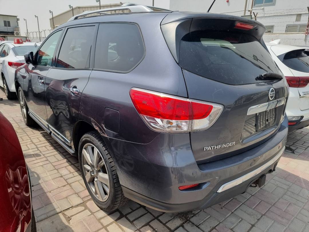 2013 NISSAN PATHFINDER — 206535 Miles — Lot 215487 — Souq - Marhaba Auctions Used Cars - Image 4