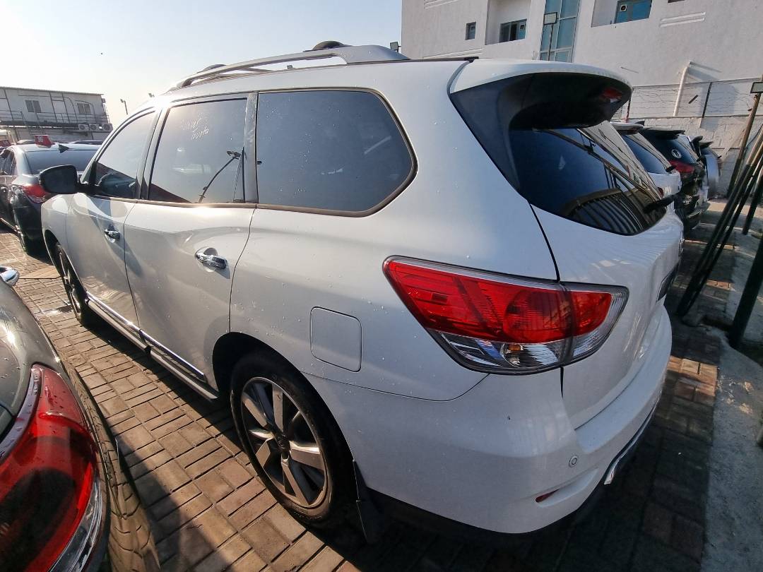 2013 NISSAN PATHFINDER — 188201 Miles — Lot C680113 — Main - Marhaba Auctions Used Cars - Image 5