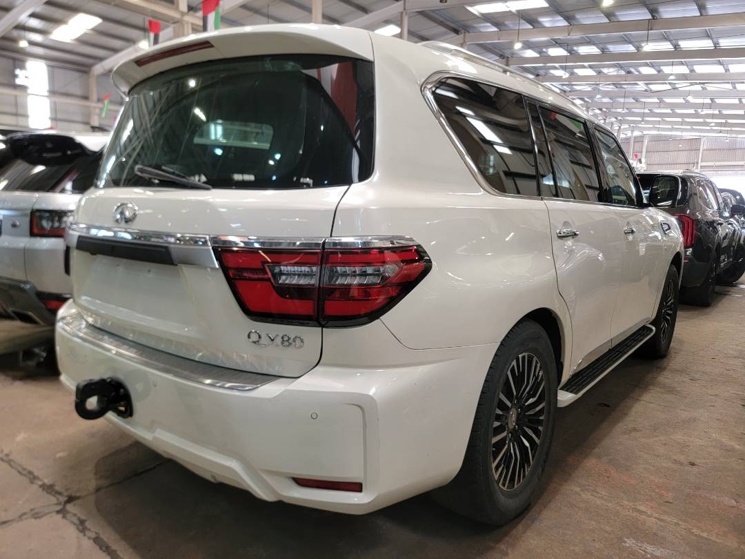 2017 INFINITI QX80 — 123342 Miles — Lot 3H9152067 — Main - Marhaba Auctions Used Cars - Image 4
