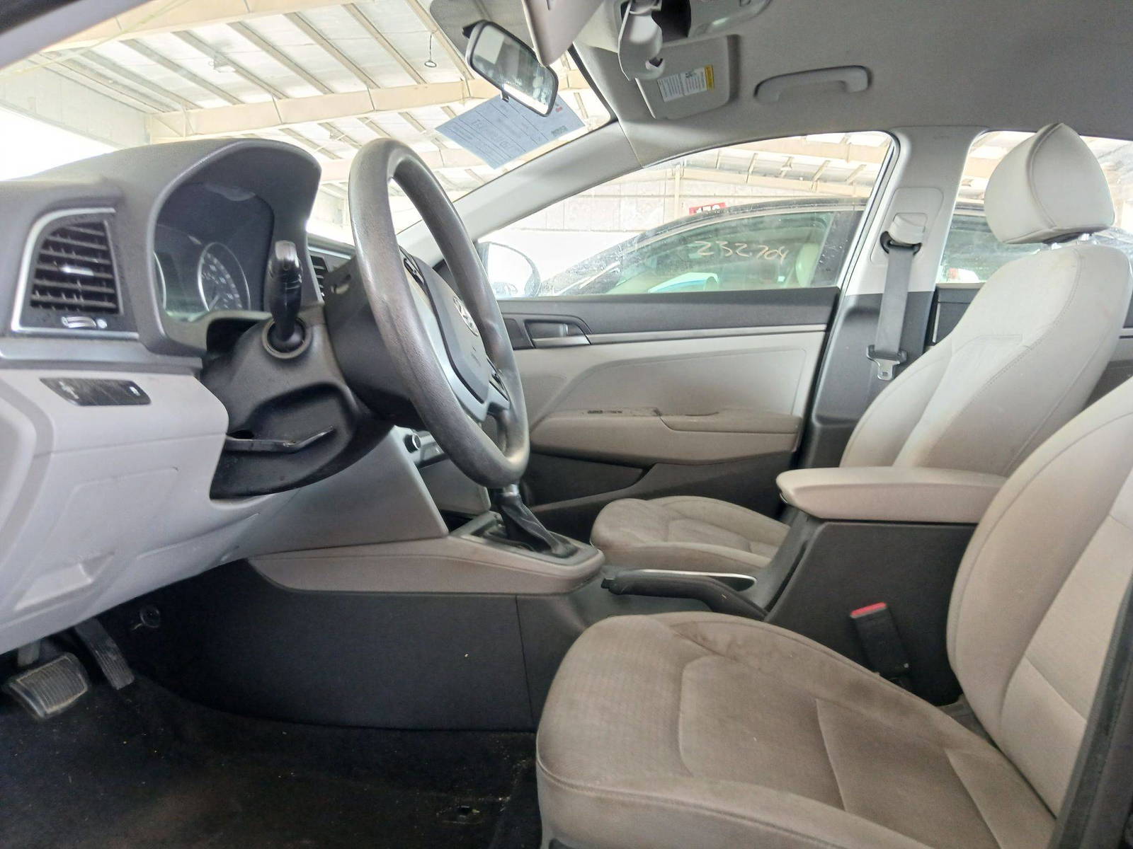 2017 HYUNDAI ELANTRA — 140650 Miles — Lot 42342095 — Souq - Marhaba Auctions Used Cars - Image 8