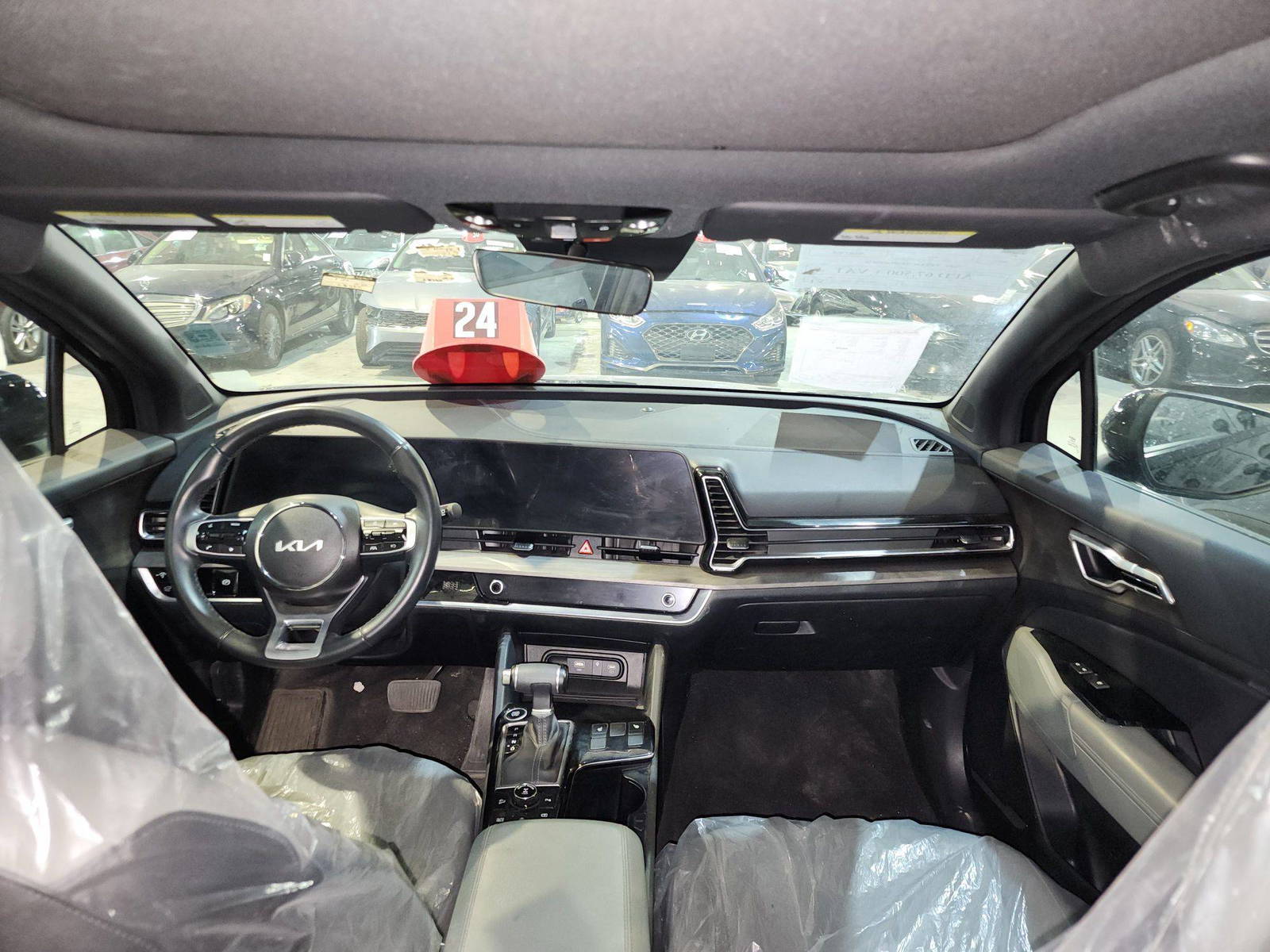 2023 KIA SPORTAGE — 28450 Miles — Lot 010476 — Main - Marhaba Auctions Used Cars - Image 9