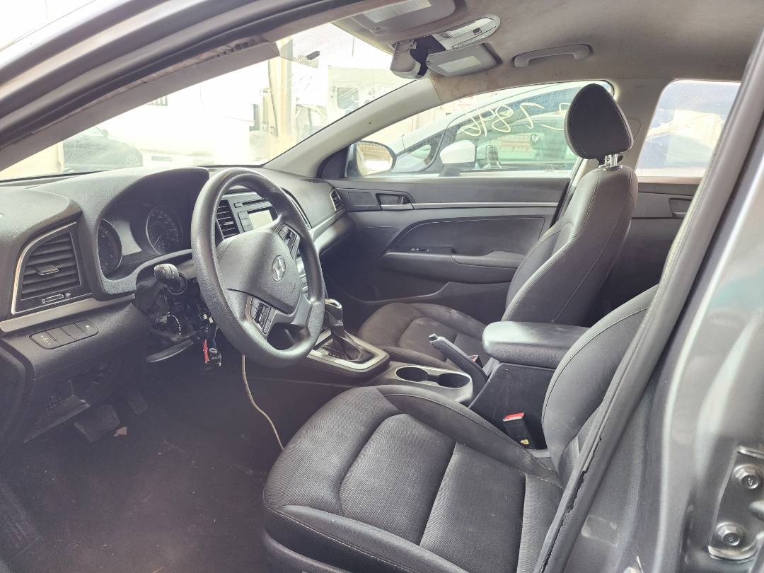 2018 HYUNDAI ELANTRA — 103995 Miles — Lot 77564 — Souq - Marhaba Auctions Used Cars - Image 6