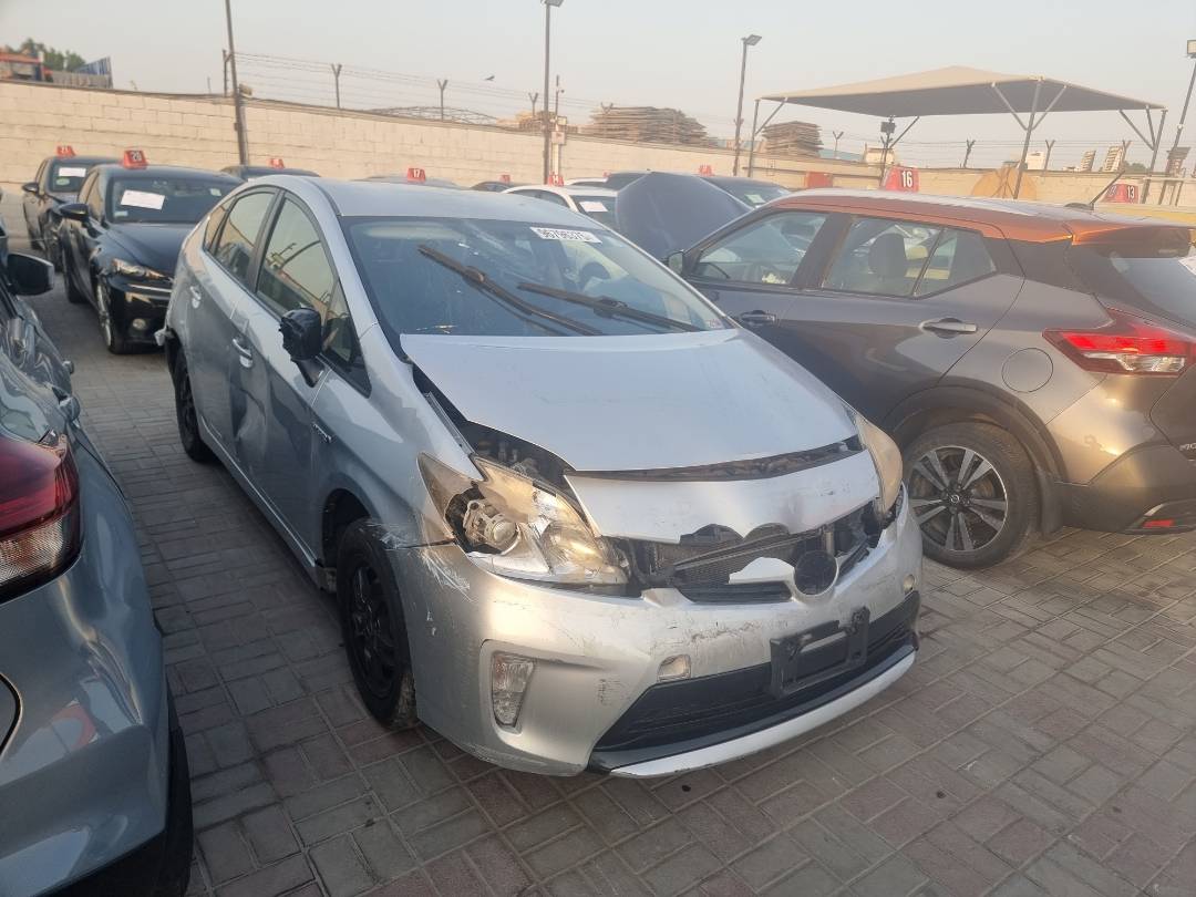 2013 TOYOTA PRIUS — 215372 Miles — Lot D5576304 - Marhaba Auctions Used Cars - Image 2
