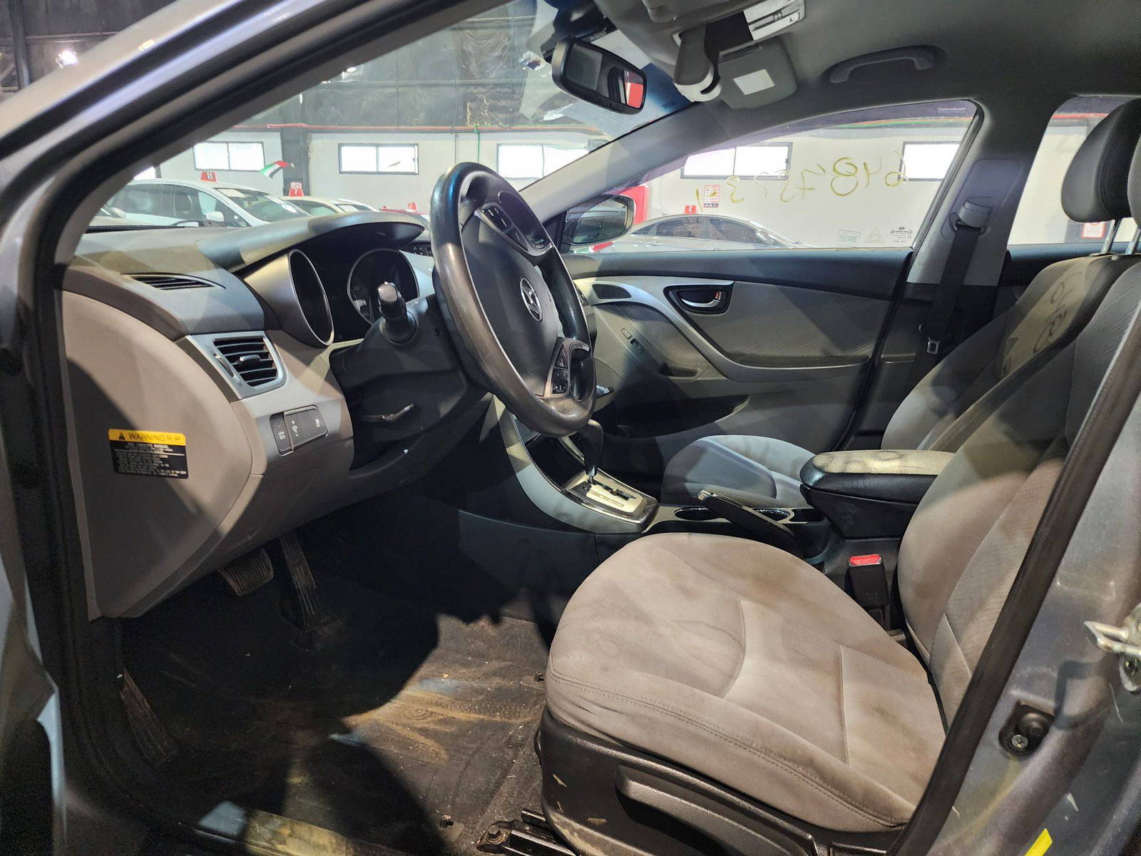 2013 HYUNDAI ELANTRA — 250568 Miles — Lot 20398 — Al Quoz - Marhaba Auctions Used Cars - Image 8