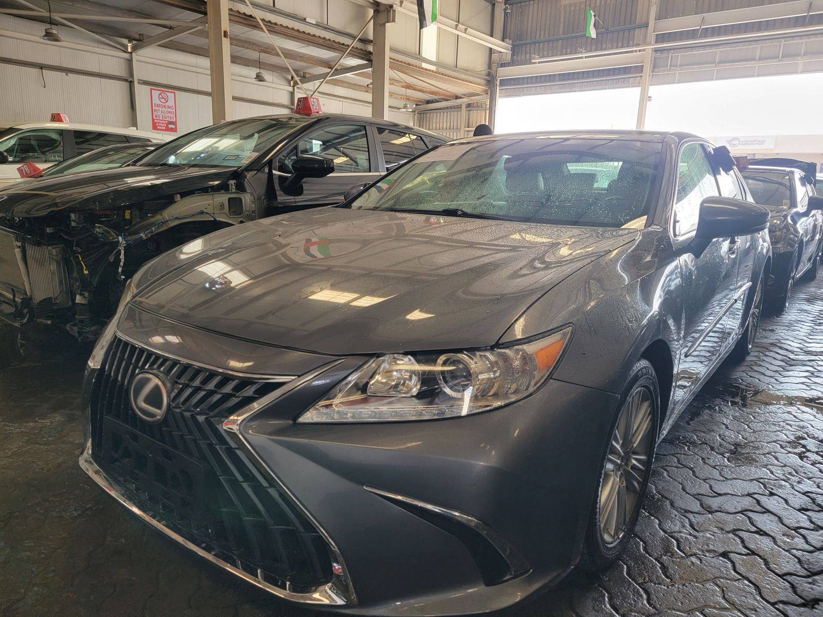 2014 LEXUS ES 350 — 165925 Miles — Lot 4E2131311 — Main - Marhaba Auctions Used Cars - Image 3