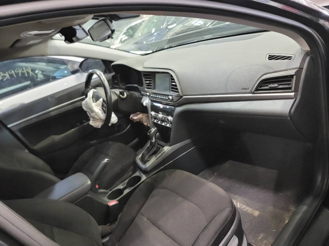 2019 HYUNDAI ELANTRA — 68783 Miles — Lot H479012 — Souq - Marhaba Auctions Used Cars - Image 6