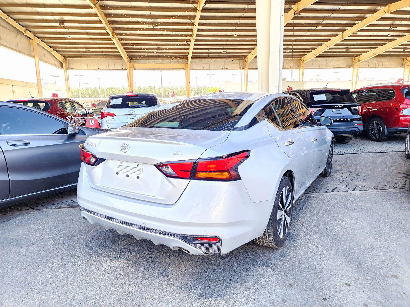 2019 NISSAN ALTIMA — 131122 KM — Lot 7KC186543 — Souq - Marhaba Auctions Used Cars - Image 3