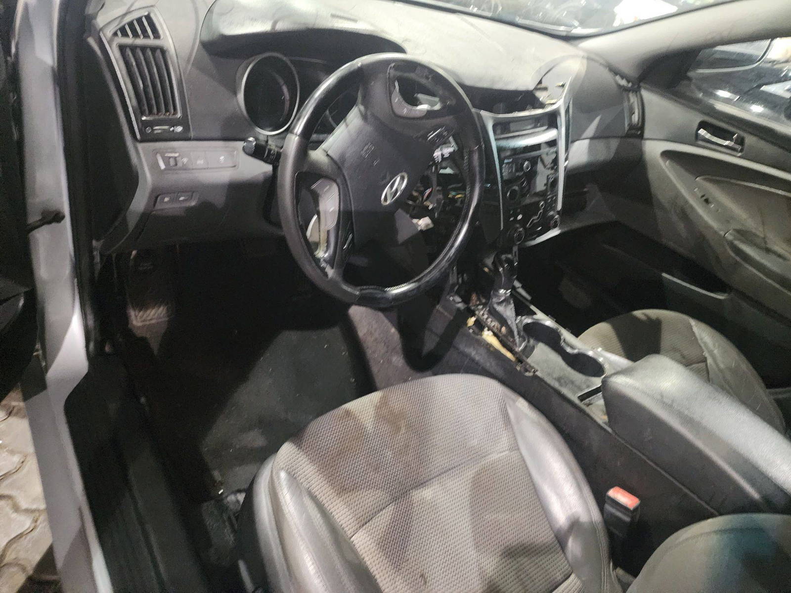2011 HYUNDAI SONATA — 251452 Miles — Lot 37554200 - Marhaba Auctions Used Cars - Image 4