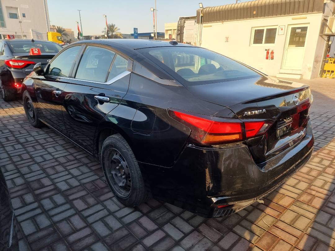 2020 NISSAN ALTIMA — 155965 Miles — Lot 215487 — Ind. 12 - Marhaba Auctions Used Cars - Image 5