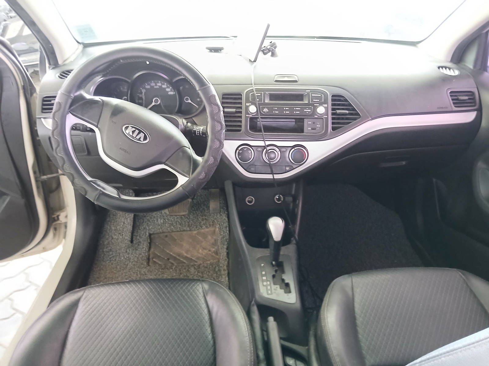 2014 KIA MORNING — 222856 KM — Lot 215478 — Souq - Marhaba Auctions Used Cars - Image 7