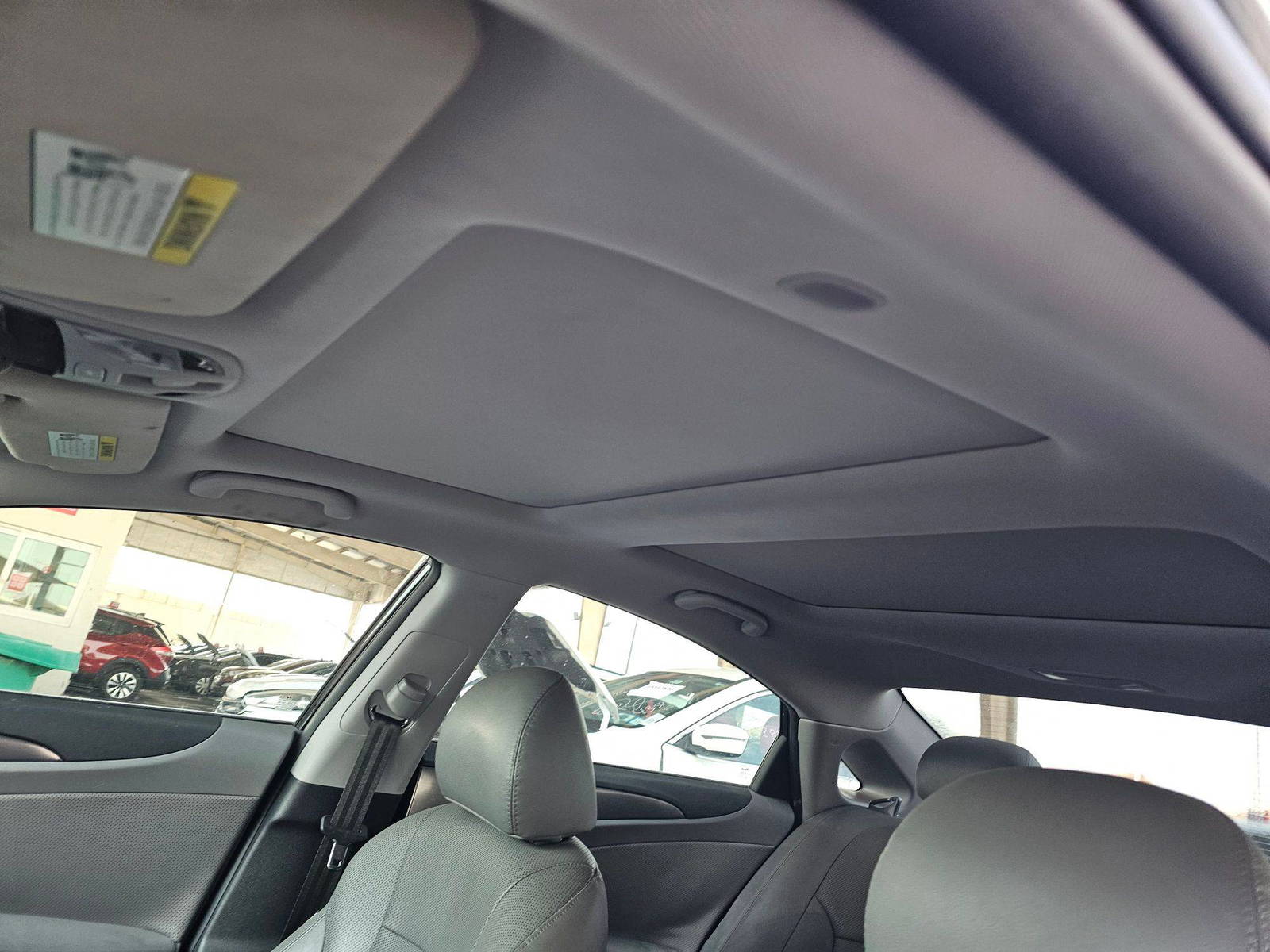 2015 HYUNDAI SONATA — 126004 Miles — Lot 4A49FA123364 — Souq - Marhaba Auctions Used Cars - Image 8