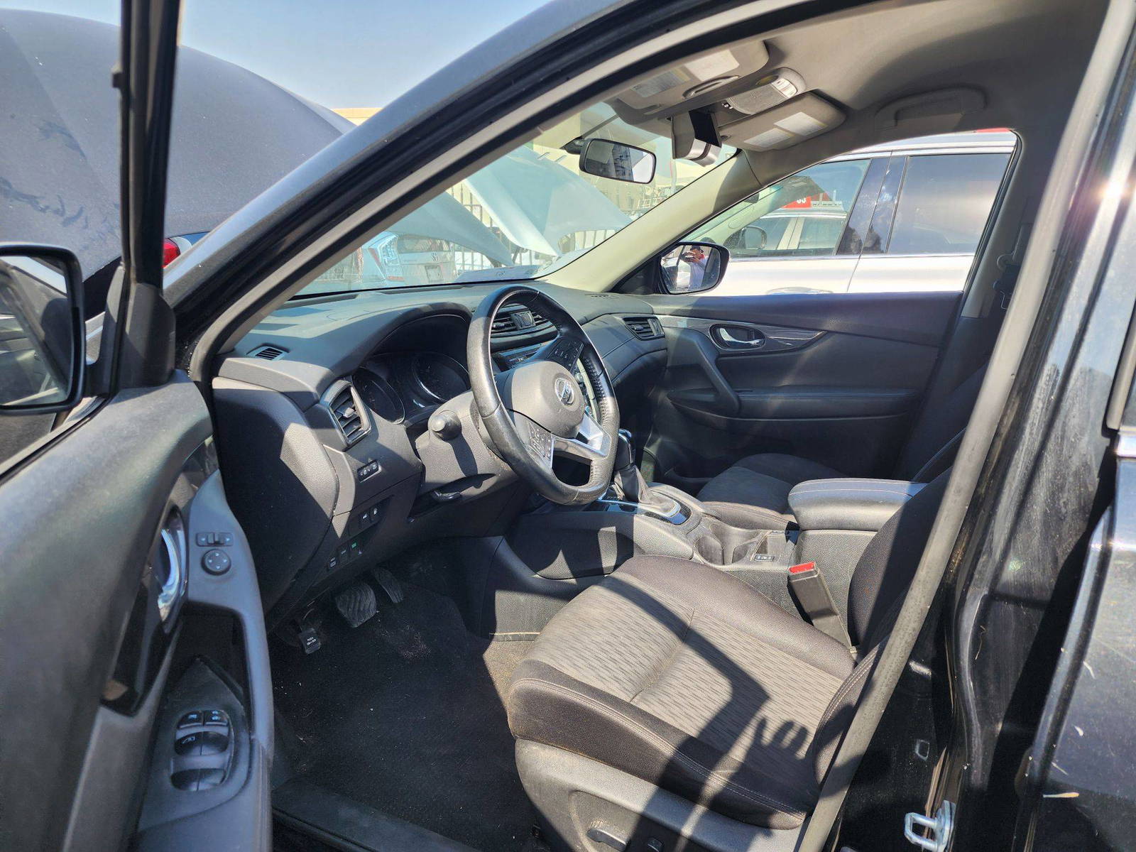 2018 NISSAN ROGUE — 177576 Miles — Lot 901493 — Main - Marhaba Auctions Used Cars - Image 9