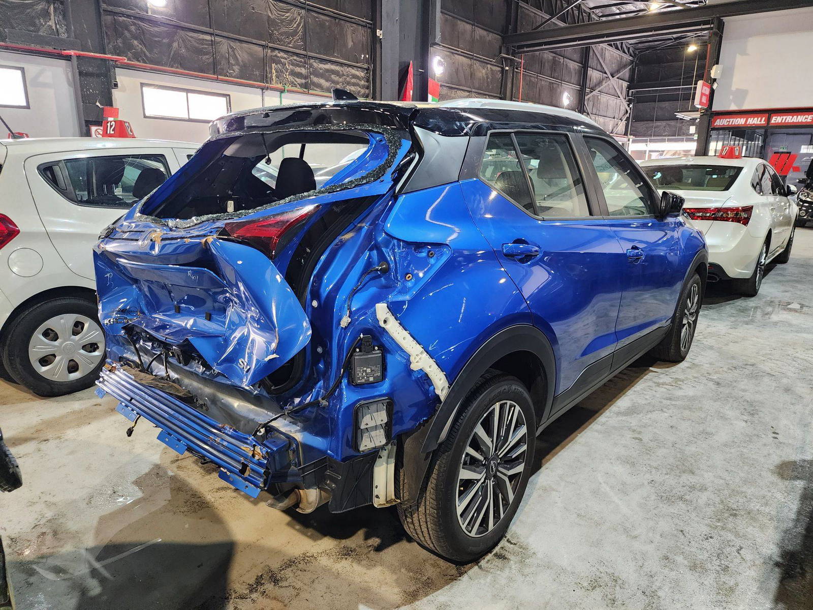 2022 NISSAN KICKS — 38752 Miles — Lot 18660 — Souq - Marhaba Auctions Used Cars - Image 5