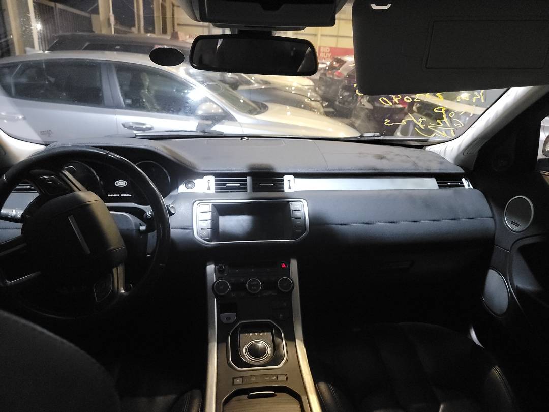 2015 LAND ROVER RANGE ROVER EVOQUE PURE PLUS — 213040 KM — Lot H979075 — Main - Marhaba Auctions Used Cars - Image 8