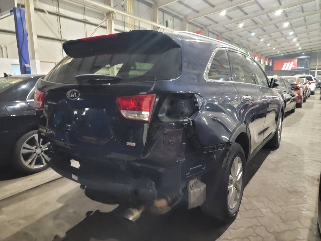 2016 KIA SORENTO — 148996 Miles — Lot G045110 — Main - Marhaba Auctions Used Cars - Image 4